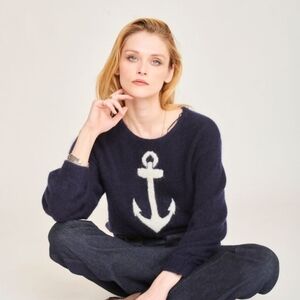 TOMMY HILFIGER NAUTICAL SWEATER SIZE MEDIUM